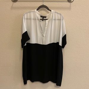 BCBGMAXAZRIA Color Blocked Tunic